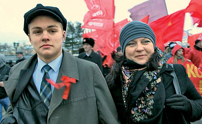 На демонстрацию свердловских коммунистов молодой Владимир Ульянов (Ленин) и Надежда Константиновна. Фото Р.Зыкова