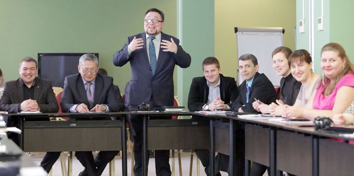 Геннадий Зюганов выпускникам ЦПУ: Максимально эффективно готовиться к выборам! Геннадий Зюганов выпускникам ЦПУ: Максимально эффективно готовиться к выборам!